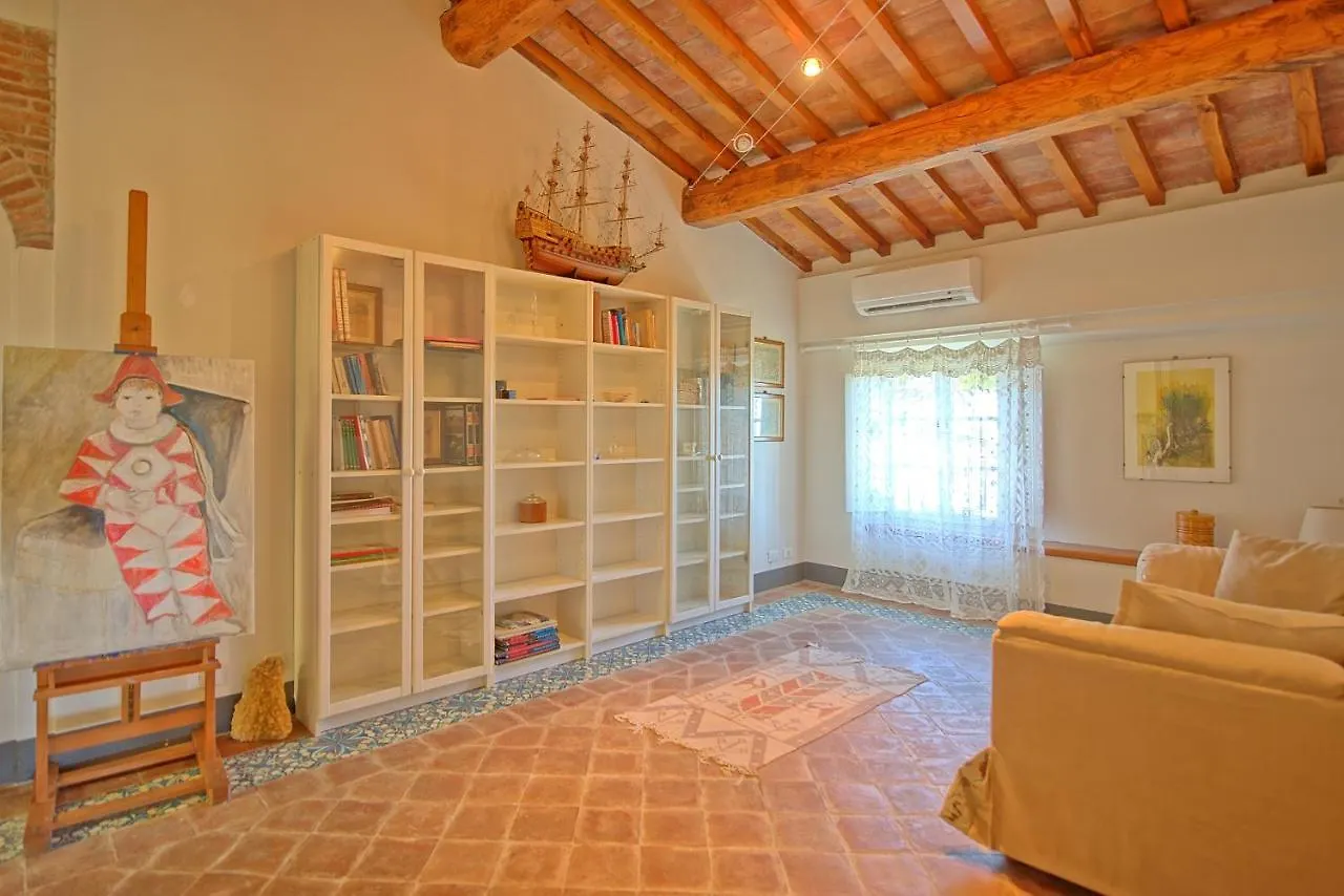 Villa Camaiore By Posarellivillas Santa Lucia